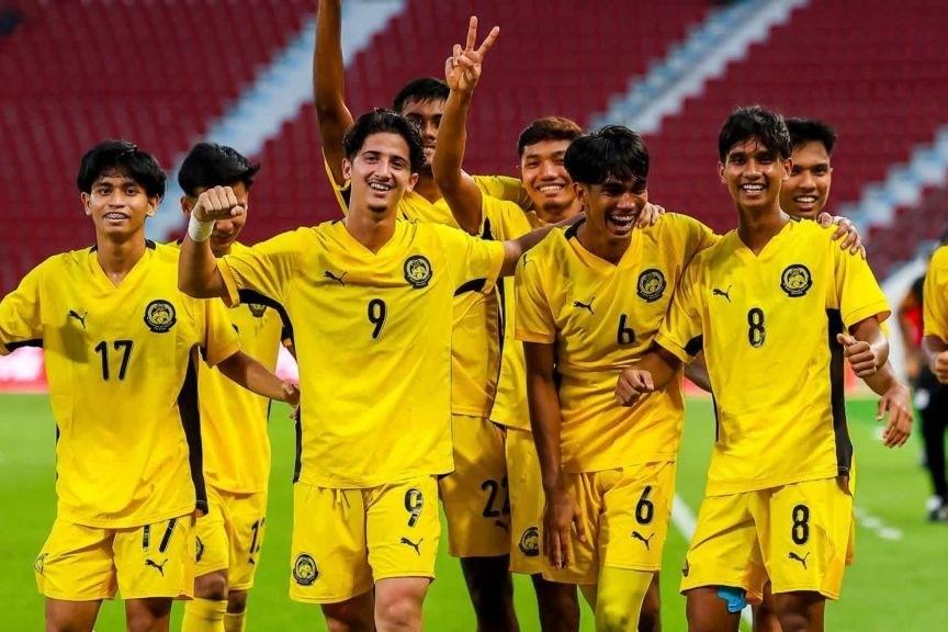 U22 Malaysia đã lách qua khe cửa hẹp để vào bán kết